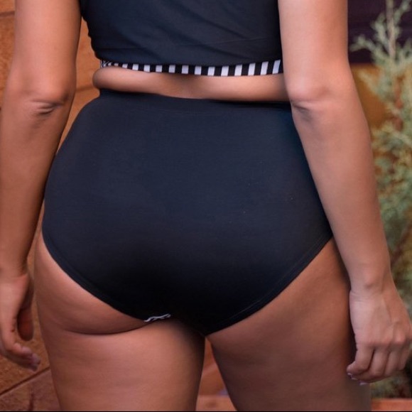 High Waisted High Neck Padded Lined 2-Pc NWT Swim - Picture 2 of 5